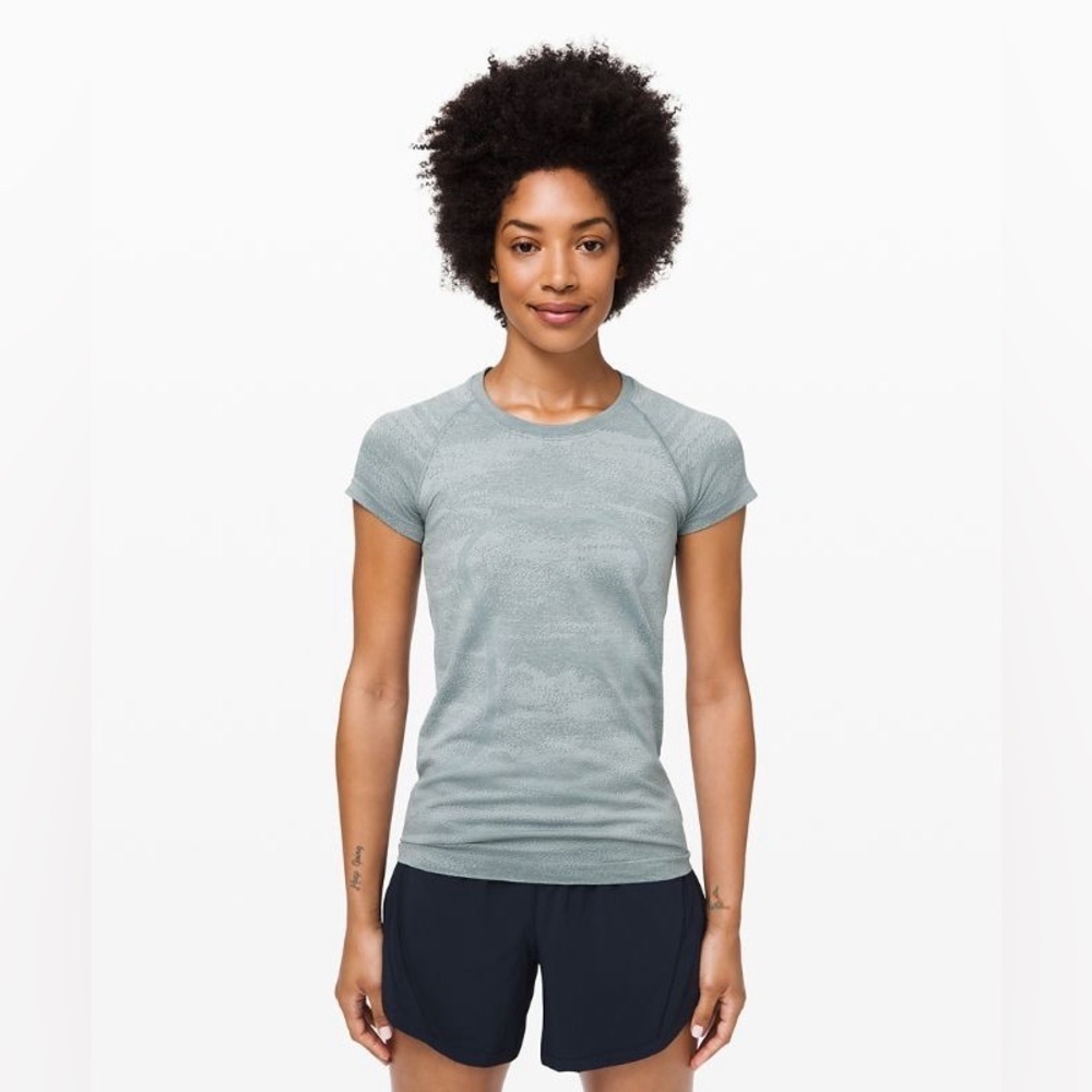 Lululemon Swiftly Speed Short Sleeve size 4
